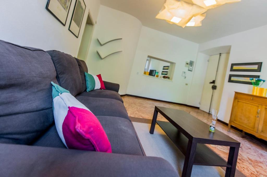 Le Residenze Del Conte Agudio Apartment Malgrate Phòng bức ảnh